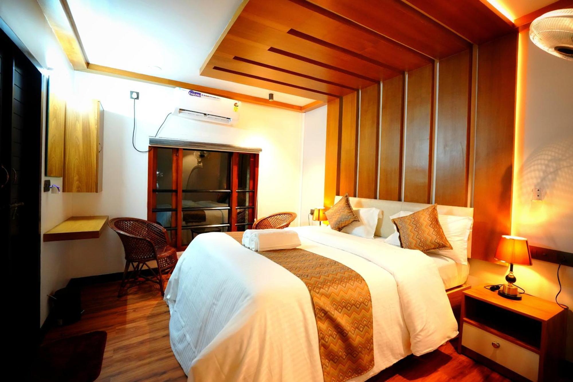 Indraprasthamlakecruise Alappuzha Экстерьер фото